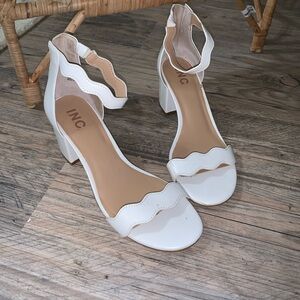 INC International Concepts White Scalloped Heels
